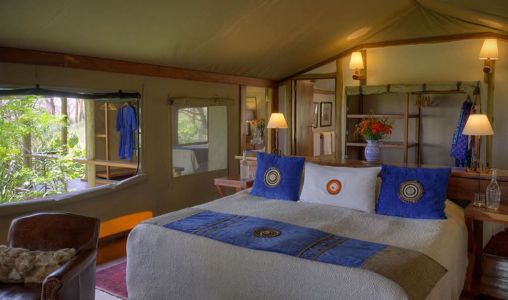 luxury Uganda safari and gorilla honeymoon package Tanzania private honeymoon safari with star beds